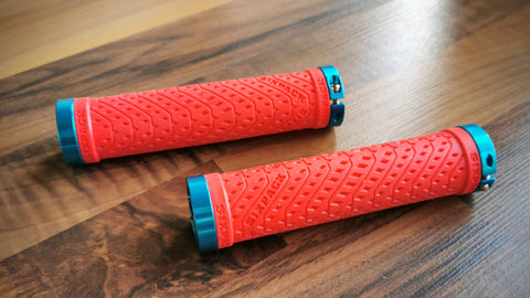 Sixpack K-Trix Lockon Grips RED blue